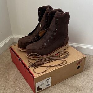 Red Wing Men's Brown Work Boots Size 11 NWT